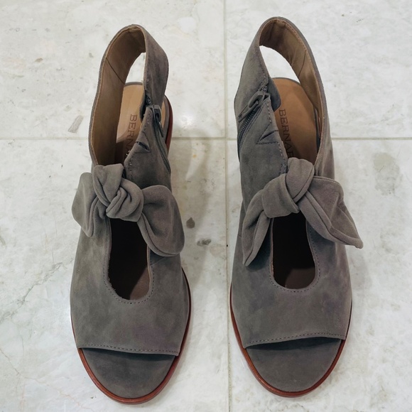 BERNARDO {6.5} Booties Gray Suede Knotted "Luna" - Picture 2 of 10